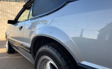 Ford-Mustang-glx-1983-silver-21