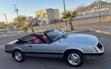 Ford-Mustang-glx-1983-silver