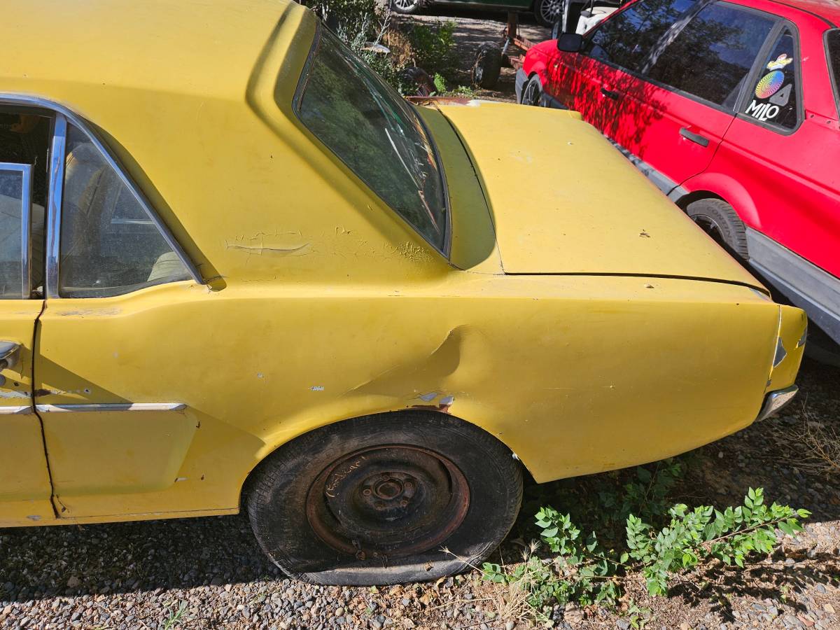 Ford-Mustang-gt-1965-yellow-13