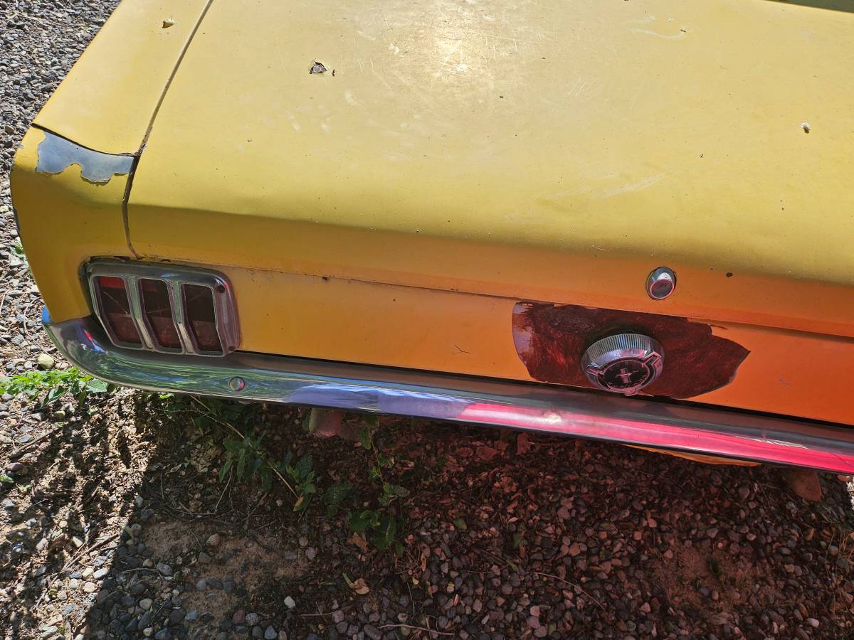 Ford-Mustang-gt-1965-yellow-14