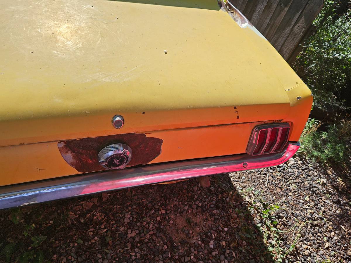 Ford-Mustang-gt-1965-yellow-15