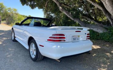 Ford-Mustang-gt-convertible-1995-white-3