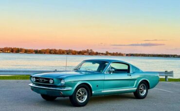 Ford-Mustang-gt-fastback-1966