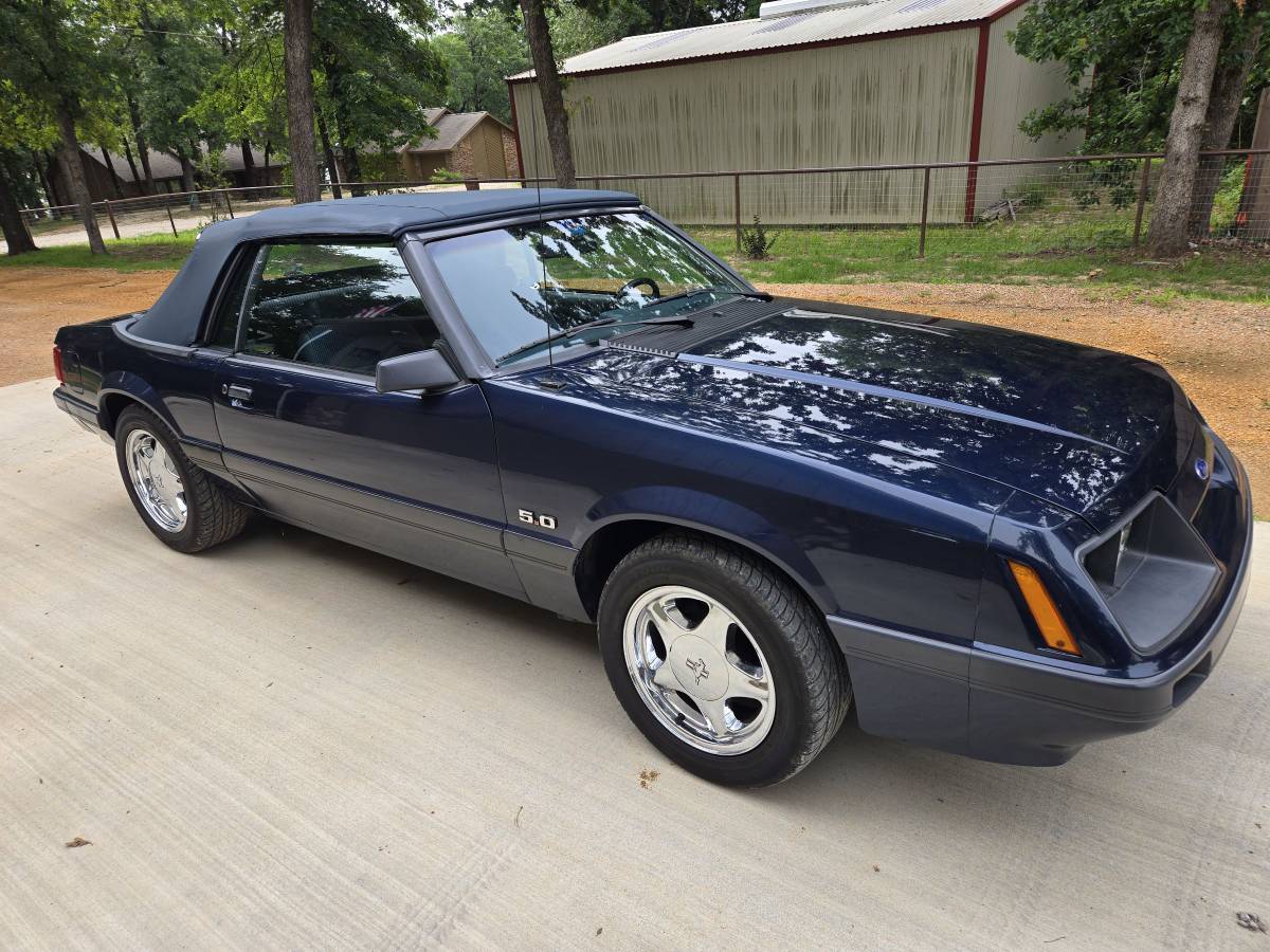 Ford-Mustang-lx-1985-blue-1