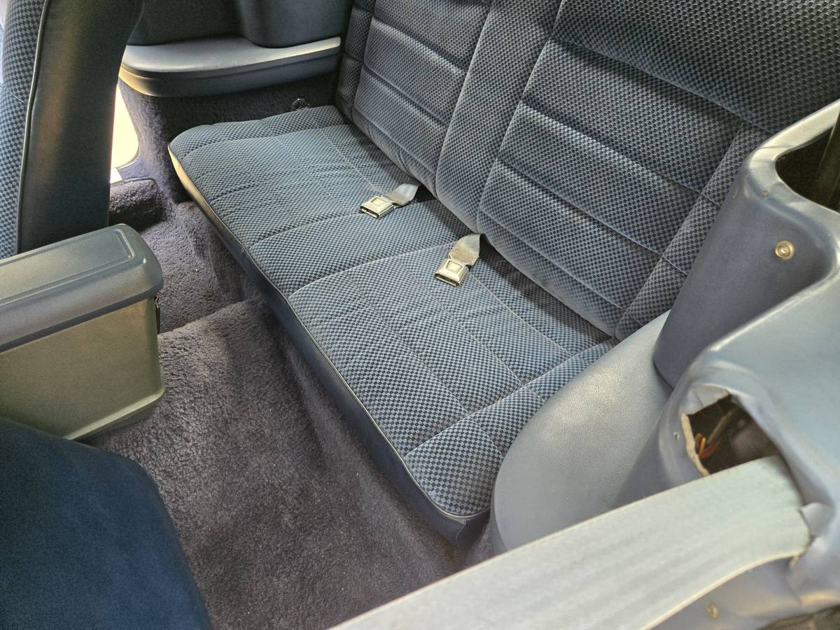 Ford-Mustang-lx-1985-blue-10