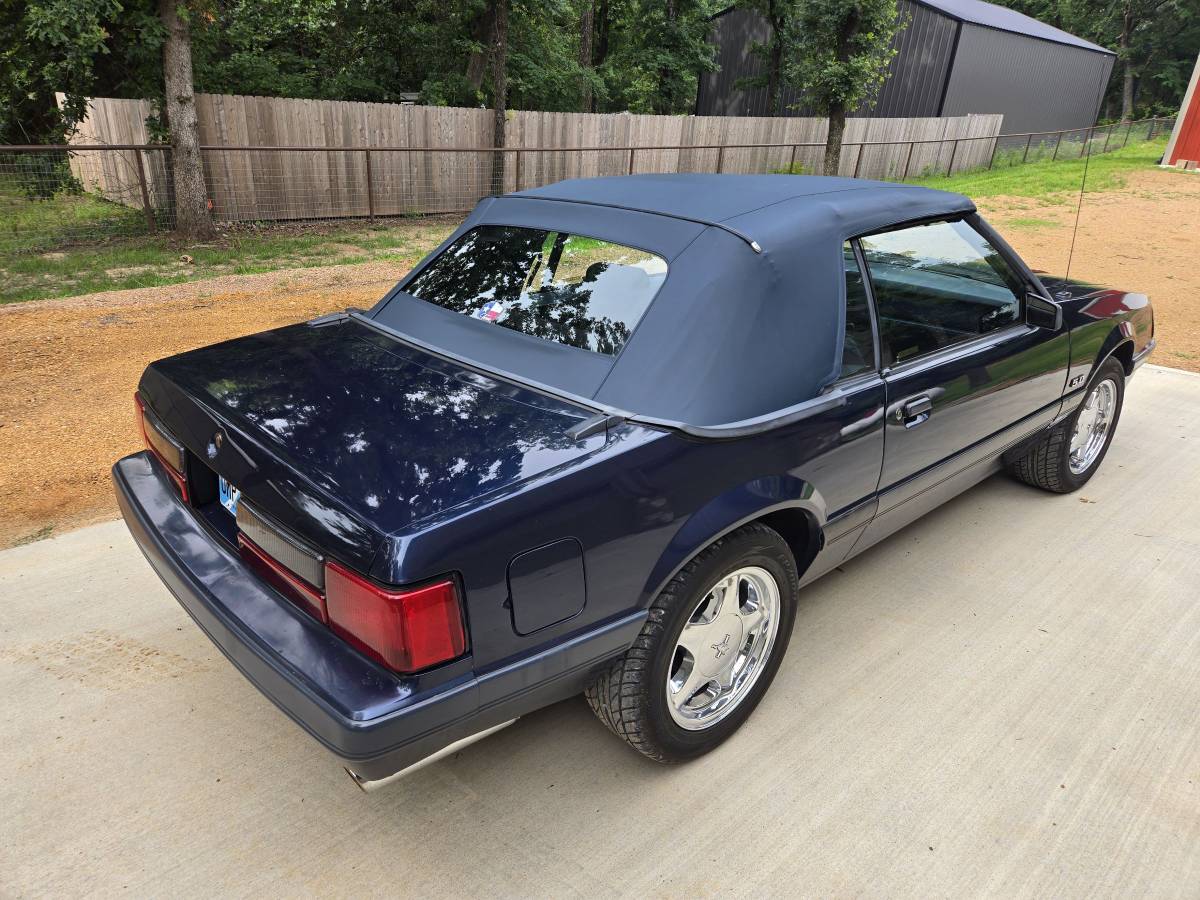 Ford-Mustang-lx-1985-blue-4