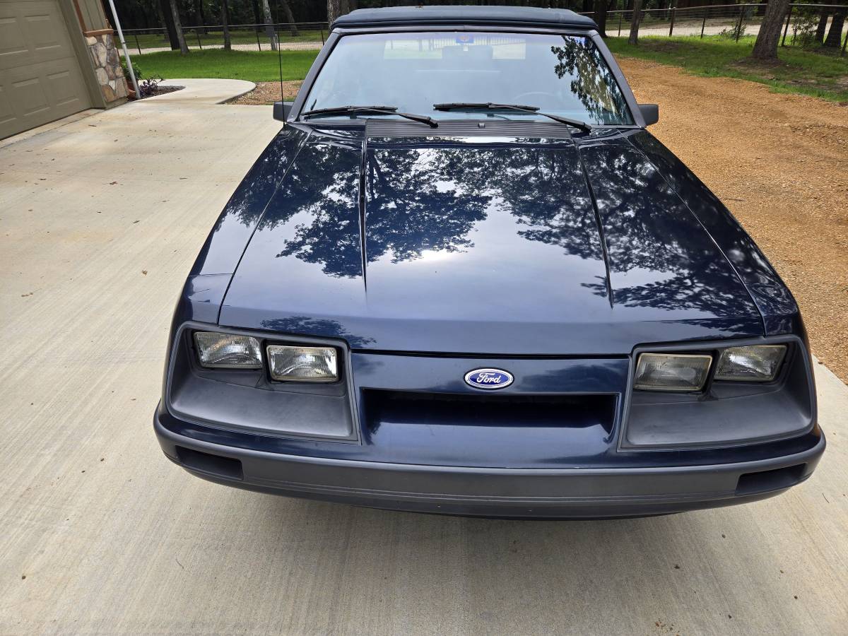 Ford Mustang lx  1985 blue