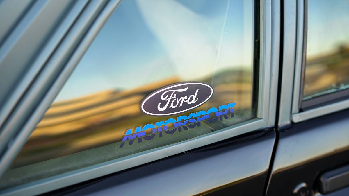 Ford-Mustang-saleen-1986-black-11