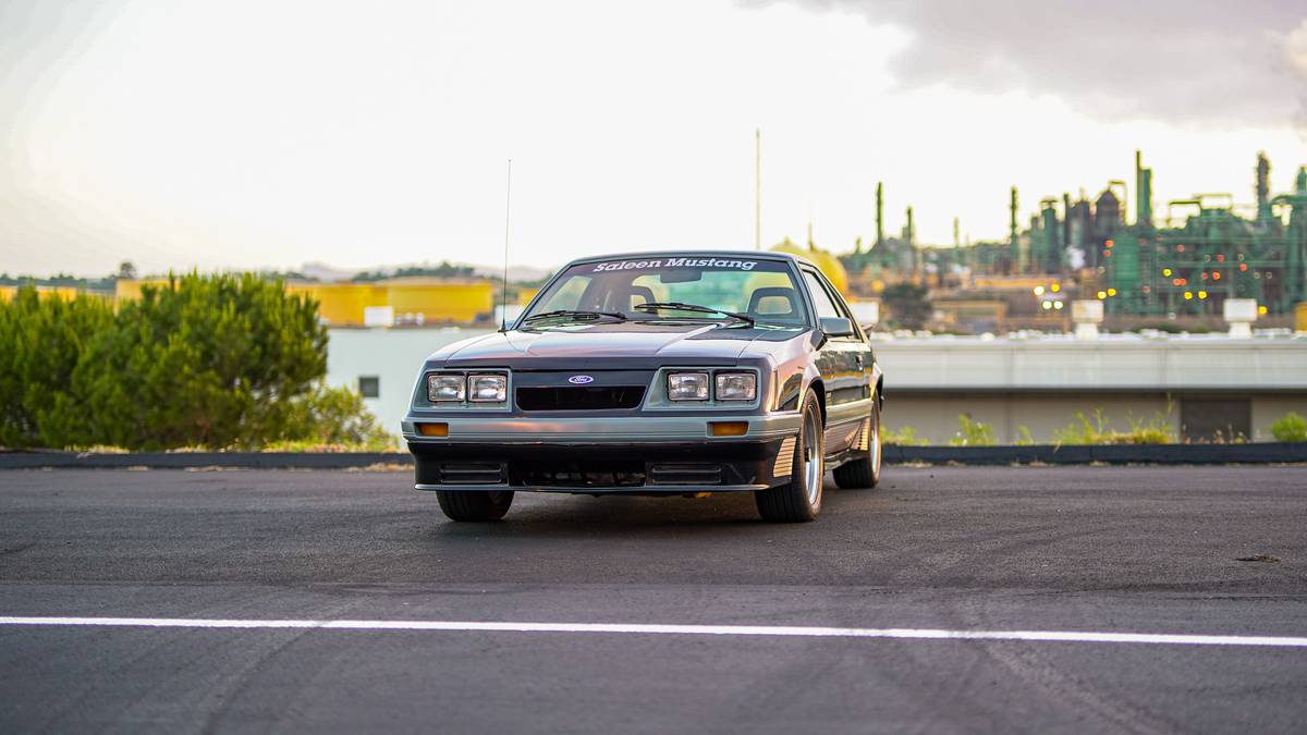 Ford-Mustang-saleen-1986-black-4