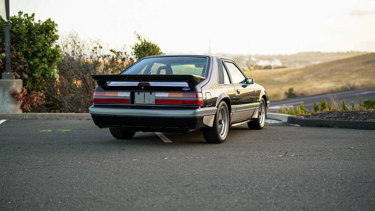 Ford-Mustang-saleen-1986-black-5