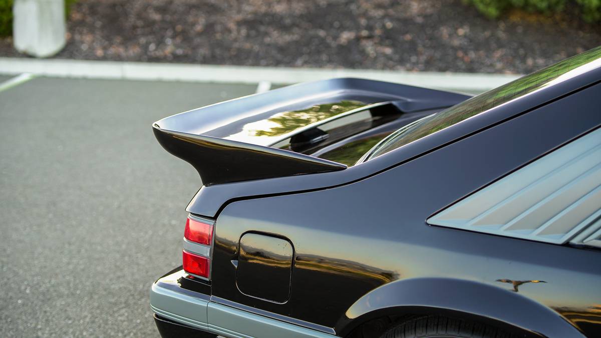 Ford-Mustang-saleen-1986-black-8