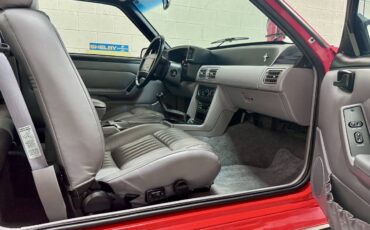 Ford-Mustang-svt-cobra-1993-13