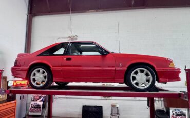 Ford-Mustang-svt-cobra-1993-15
