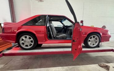 Ford-Mustang-svt-cobra-1993-16