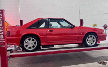 Ford-Mustang-svt-cobra-1993-17