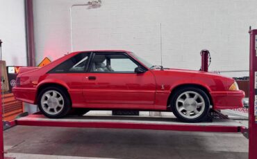 Ford-Mustang-svt-cobra-1993-3