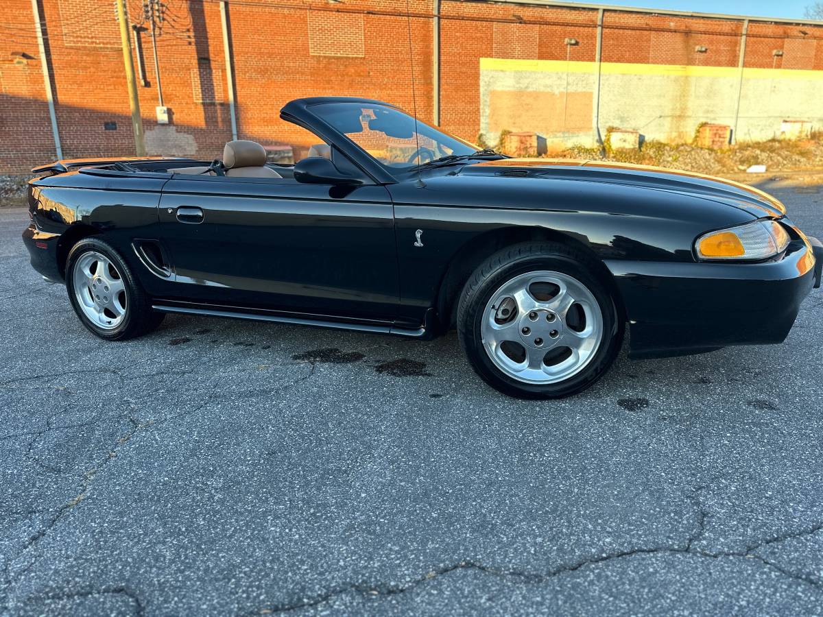 Ford-Mustang-svt-cobra-1995-black-15