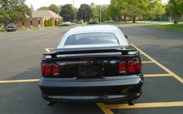 Ford-Mustang-svt-cobra-1995-black-2