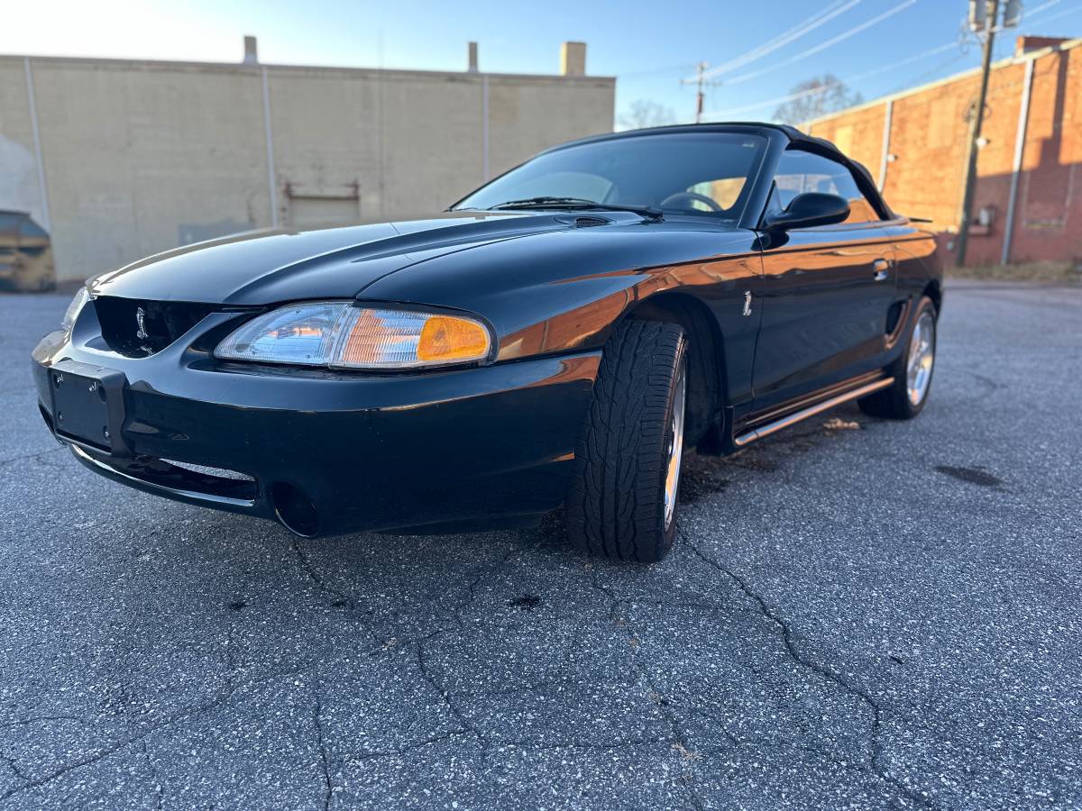 Ford-Mustang-svt-cobra-1995-black-4