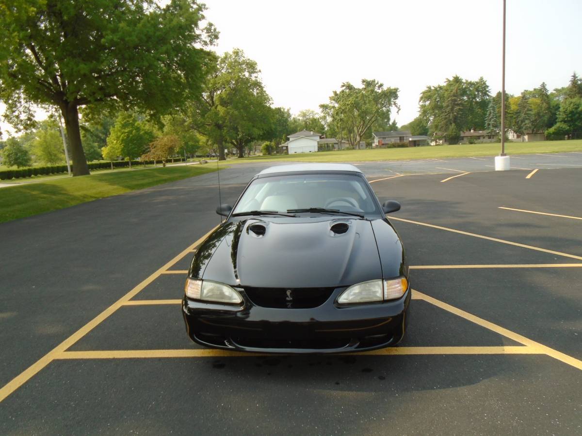Ford-Mustang-svt-cobra-1995-black-7