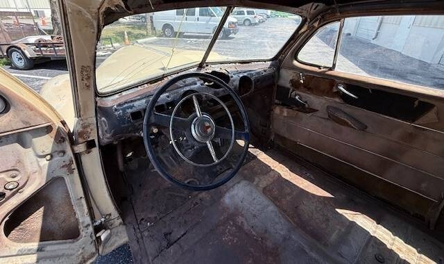 Ford-Other-1946-Sedan-11