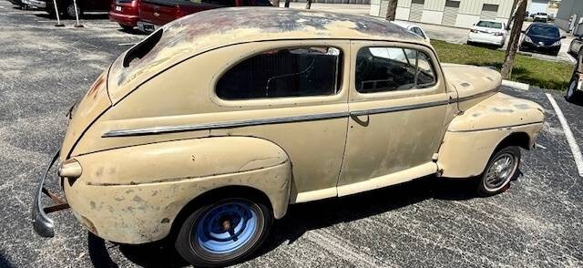 Ford-Other-1946-Sedan-6