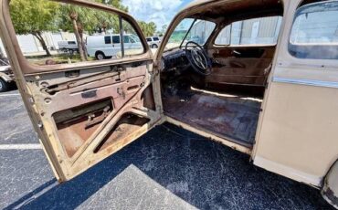 Ford-Other-1946-Sedan-9