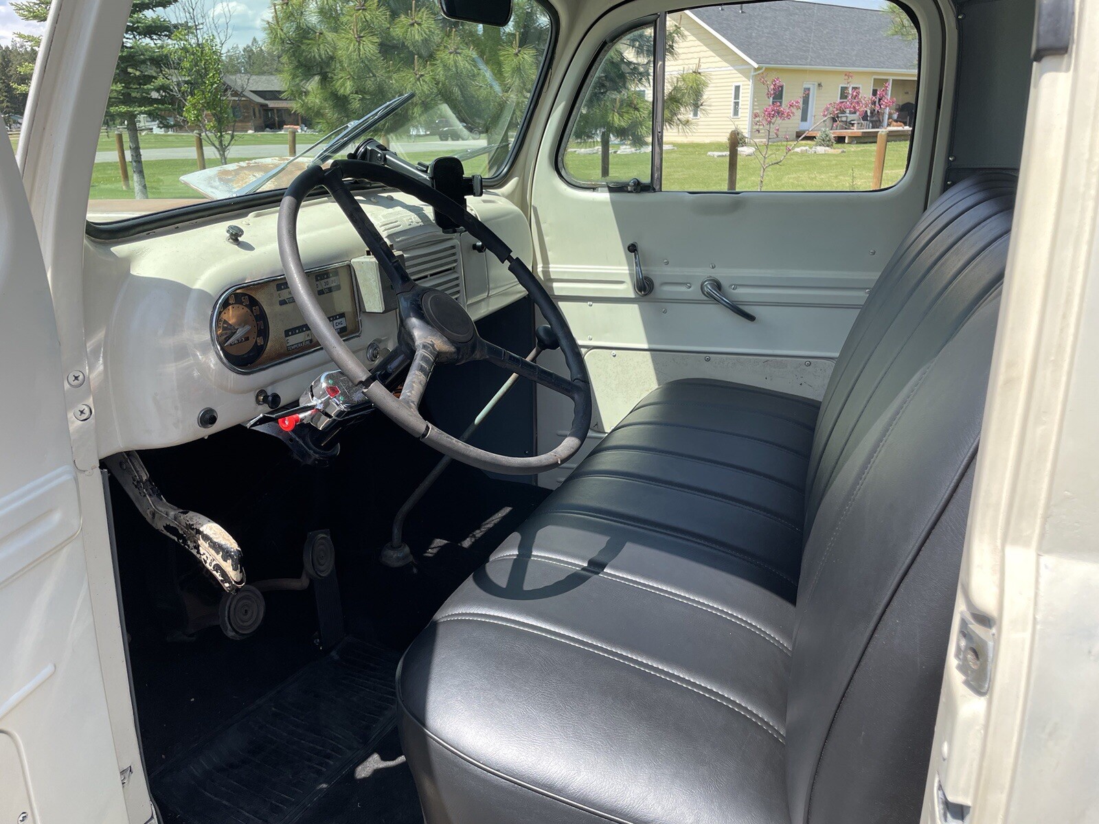 Ford-Other-Pickups-1948-Standard-Cab-Pickup-10