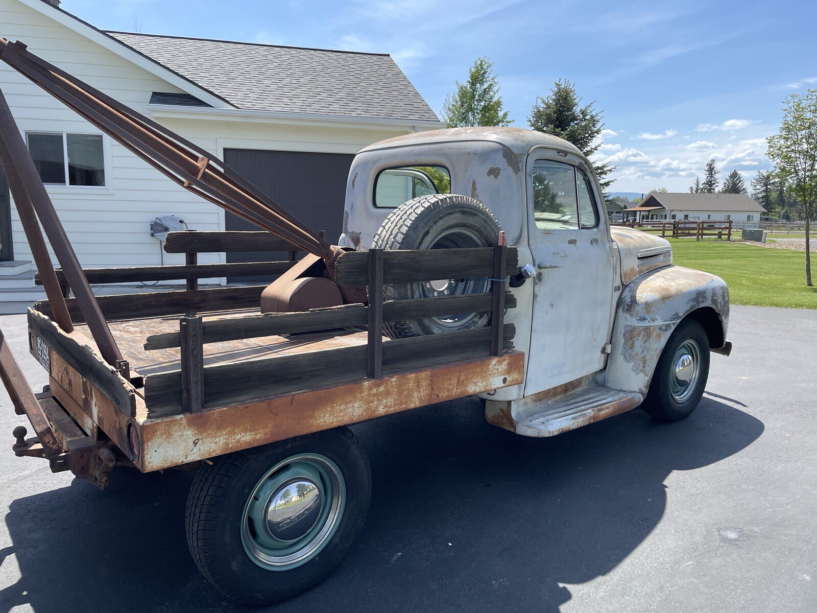 Ford-Other-Pickups-1948-Standard-Cab-Pickup-4