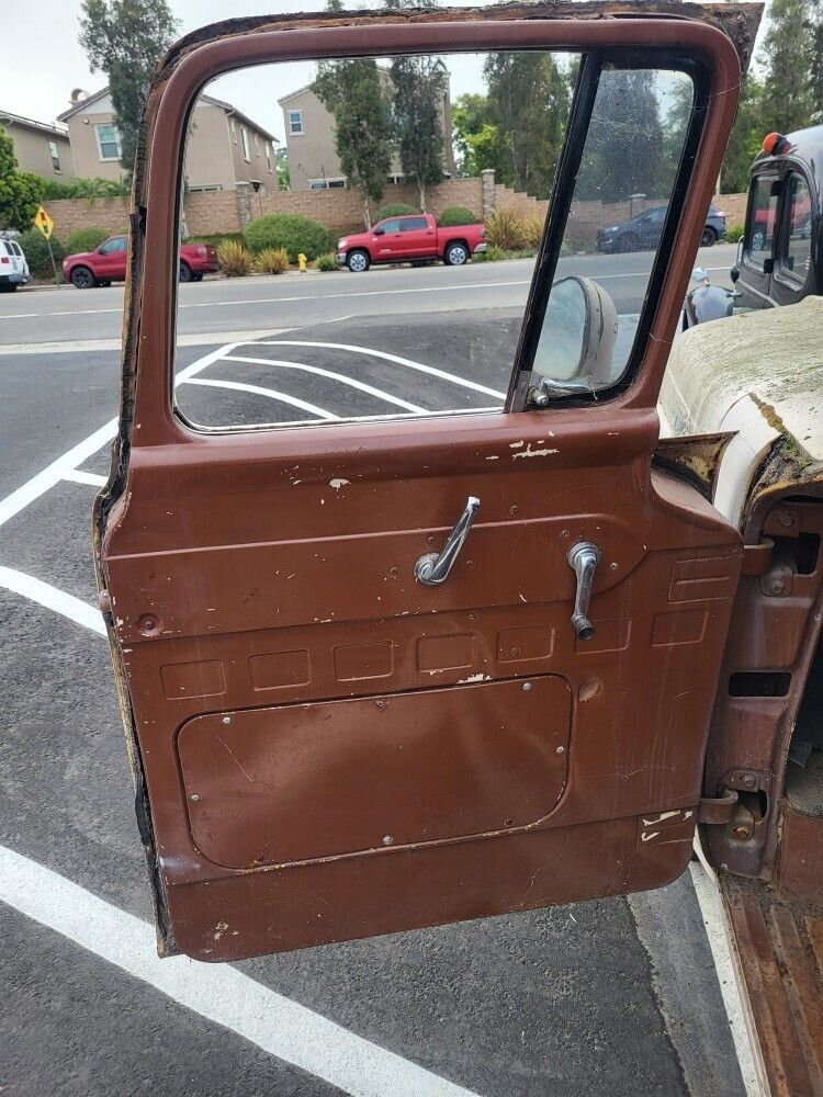 Ford-Panel-Truck-1959-13