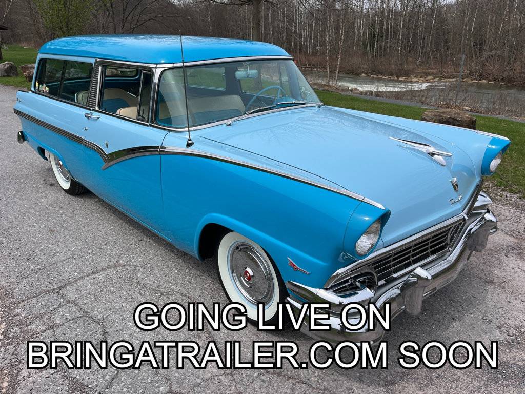 Ford Parklane  1956 blue
