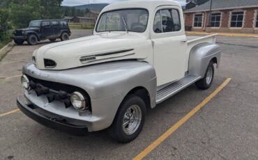 Ford-Pickup-1951