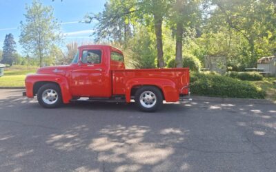 Ford Pickup  1956 orange