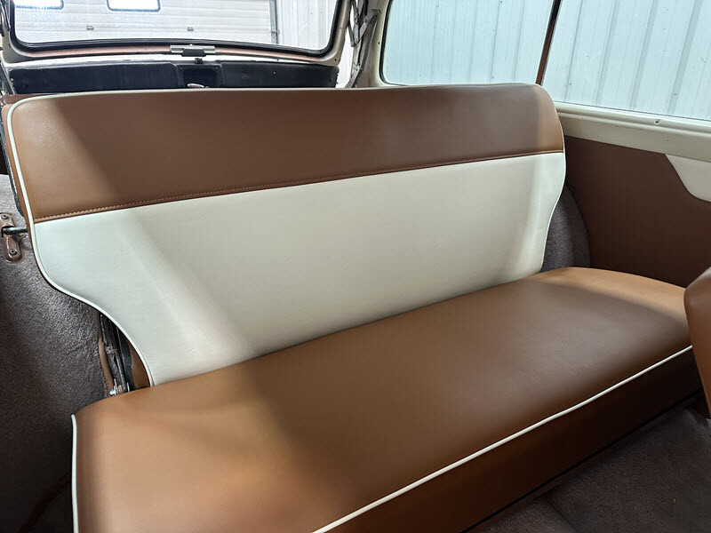 Ford-Ranch-Wagon-1956-23