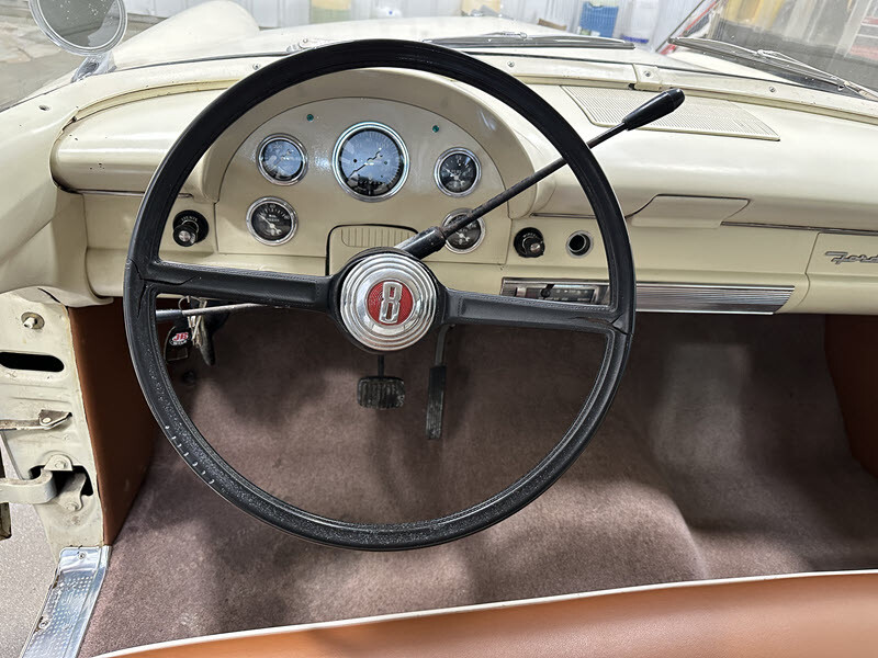 Ford-Ranch-Wagon-1956-7