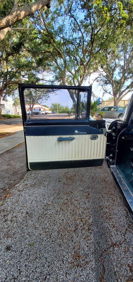 Ford-Ranch-wagon-1955-black-10