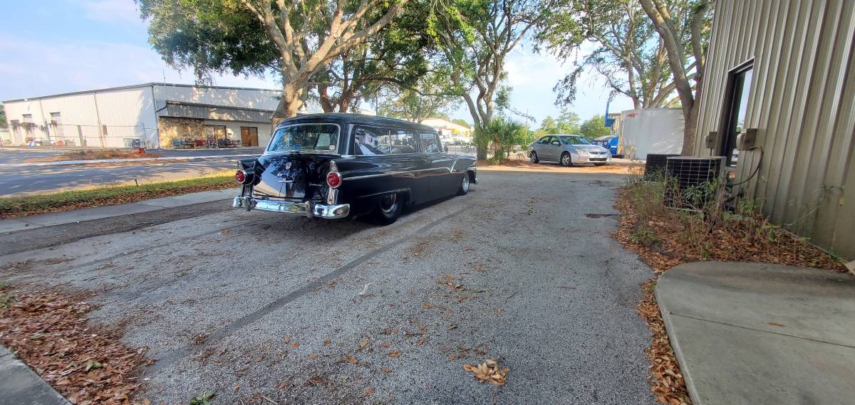 Ford-Ranch-wagon-1955-black-2