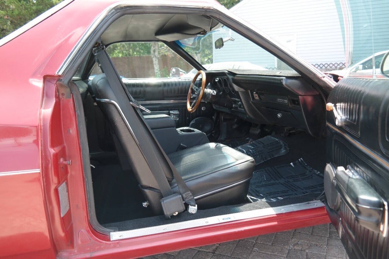 Ford-Ranchero-1976-Coupe-31