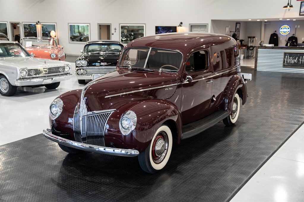 Ford-Sedan-Delivery-1941-Deluxe-1