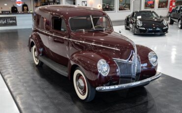 Ford-Sedan-Delivery-1941-Deluxe-13