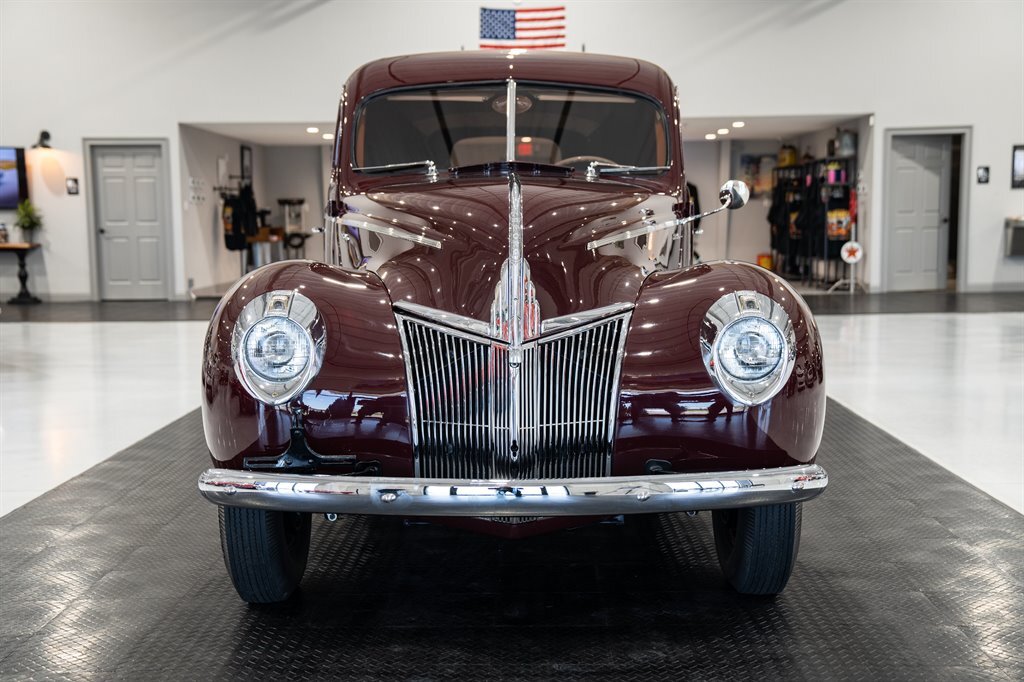 Ford-Sedan-Delivery-1941-Deluxe-14