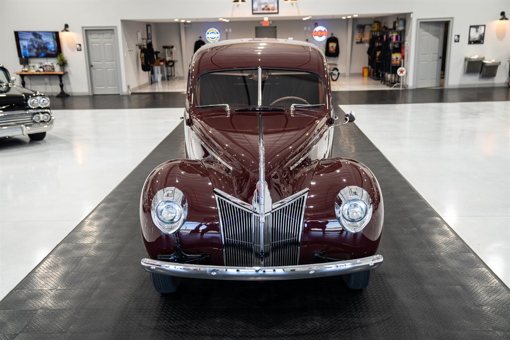 Ford-Sedan-Delivery-1941-Deluxe-15