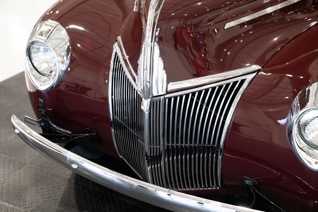 Ford-Sedan-Delivery-1941-Deluxe-19