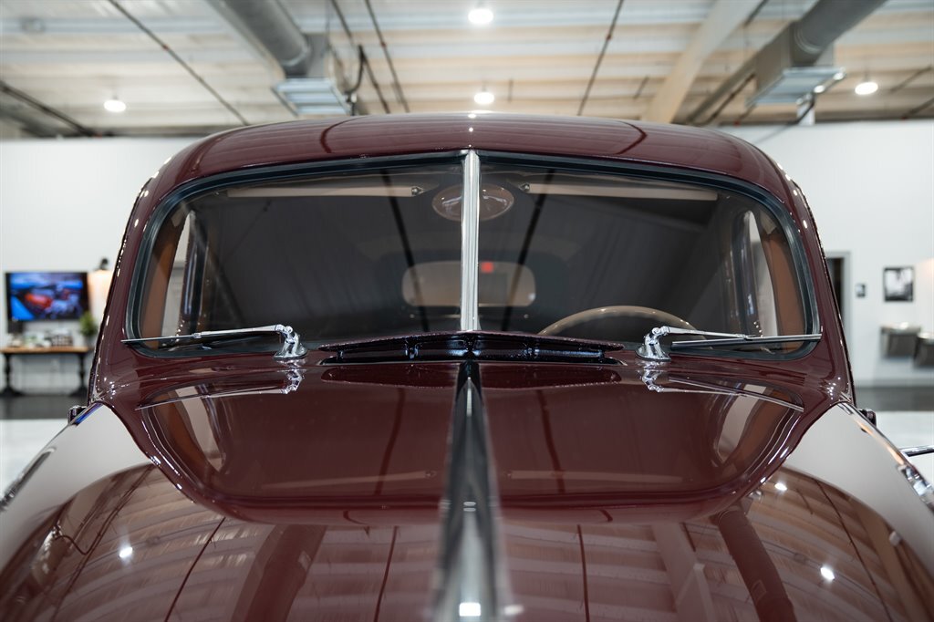 Ford-Sedan-Delivery-1941-Deluxe-21
