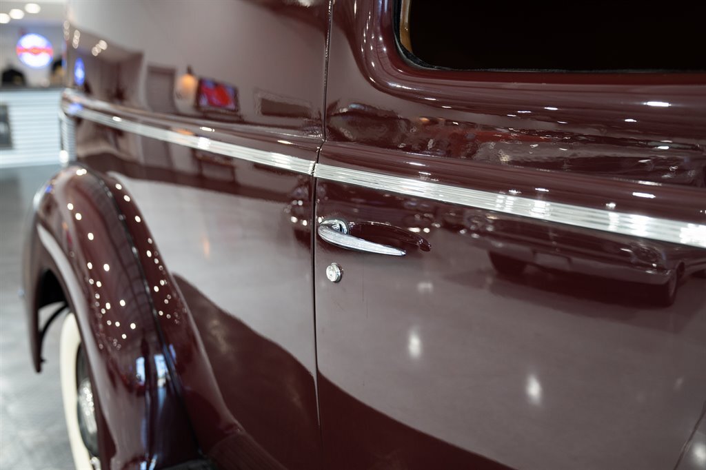 Ford-Sedan-Delivery-1941-Deluxe-26