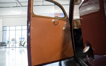 Ford-Sedan-Delivery-1941-Deluxe-34