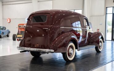 Ford-Sedan-Delivery-1941-Deluxe-8