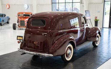 Ford-Sedan-Delivery-1941-Deluxe-9