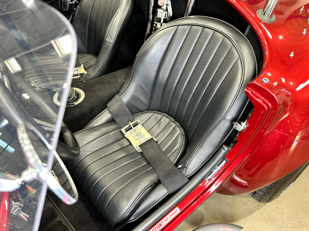 Ford-Shelby-Cobra-1965-Other-19
