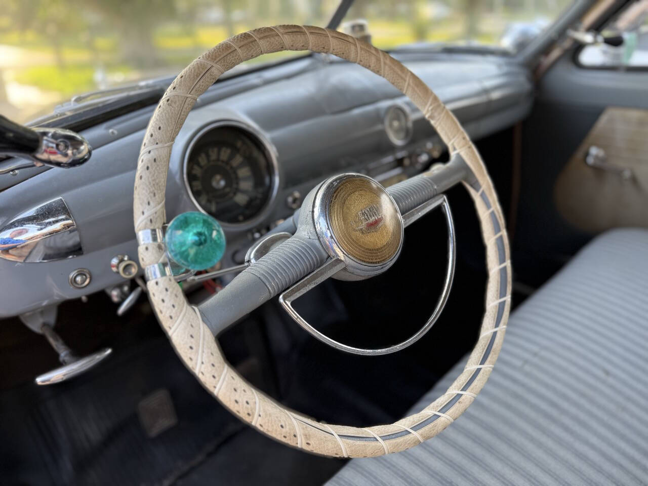 Ford-Shoebox-2Dr-1950-Coupe-10
